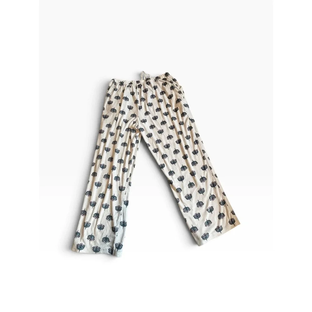 Croft & Barrow Pajama Pants XL White Medallion Print Soft Loungewear NWOT